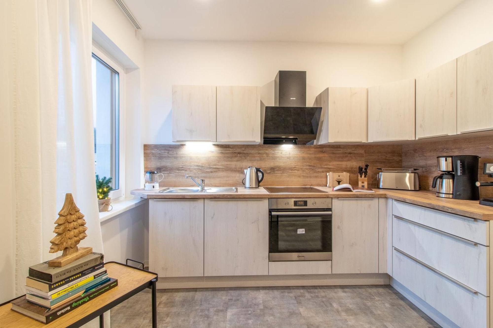 Stilvolles City-Apartment I Netflix I Wlan L Stellplatz I Zentral Schwarzenberg  Exterior photo